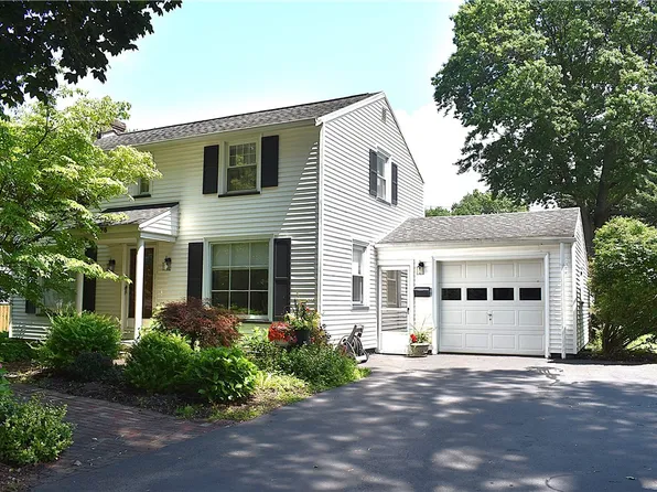 126 Tottenham Rd, Rochester, NY 14609