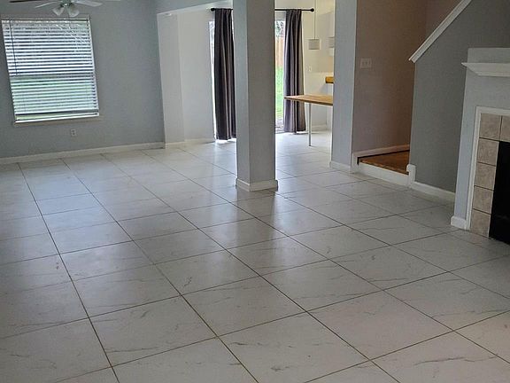 5th image of 3626 Nutwood Ln