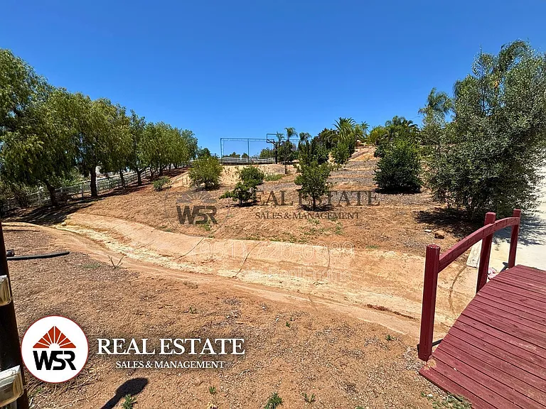 18691 Oak Park Dr — Photo 40