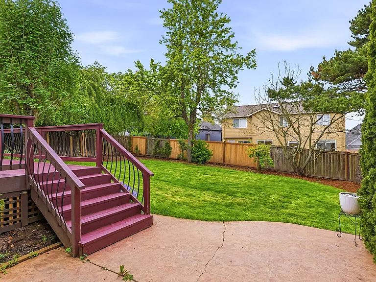 3521 NW Dahlia Dr — Photo 43