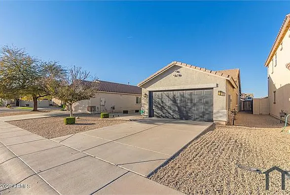 35996 W Velazquez Dr