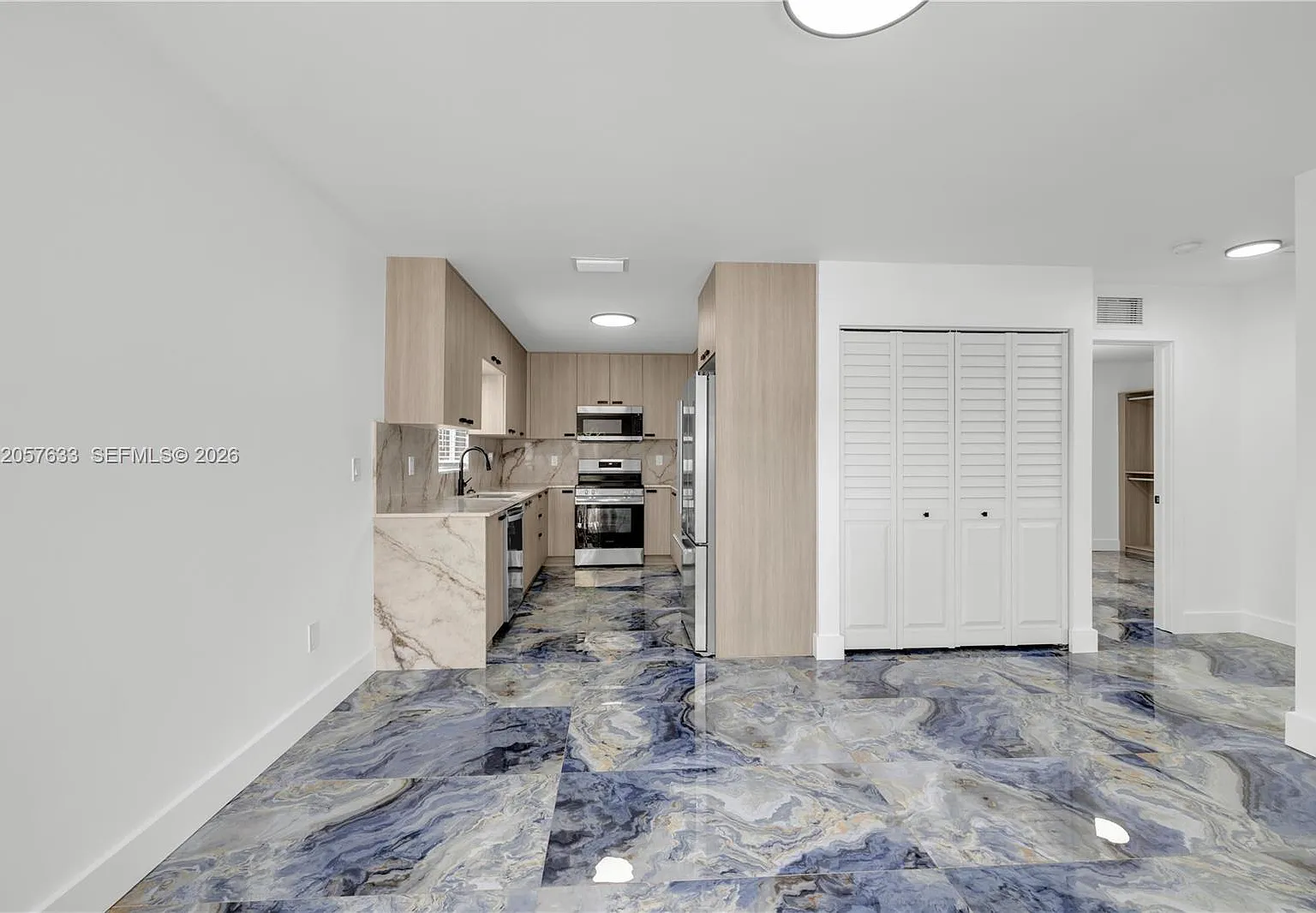 Heftler Homes Sec 3 — Photo 2