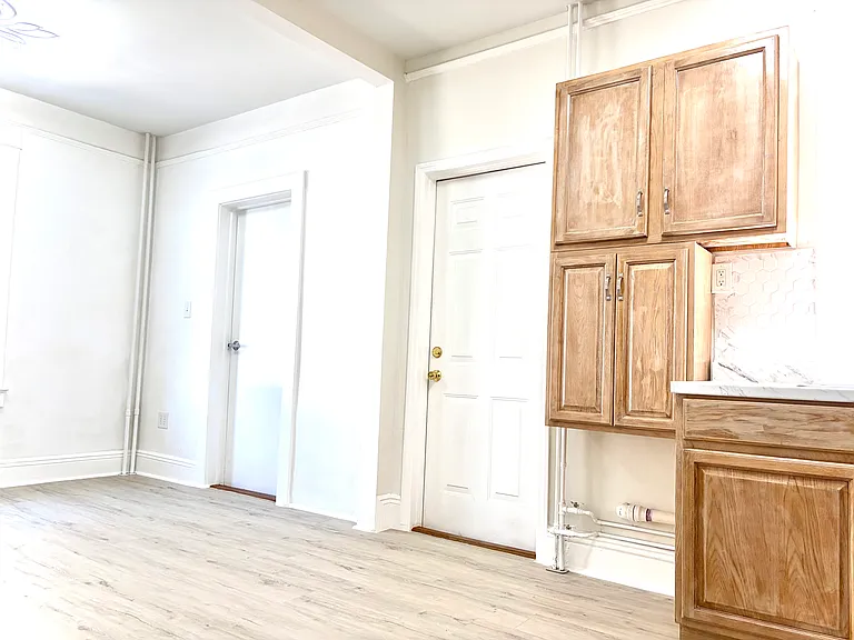 156 Beech St #1 — Photo 6