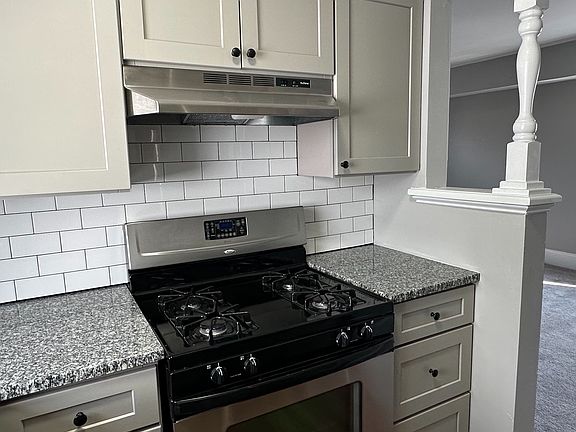 2nd image of 802 W Oak Ln #802B