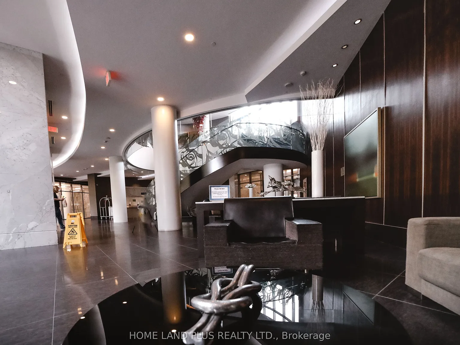 1 bed, $2,600 — Photo 3