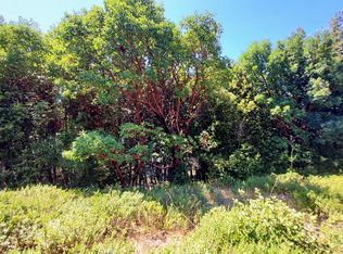 27 Cook Rd, Whitethorn, CA 95589