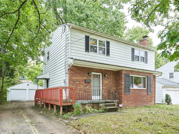 646 Cliffside Dr, Akron, OH 44313