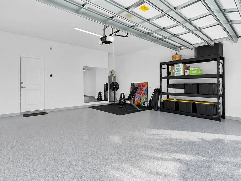 4246 Lagoon Shore Dr — Photo 13