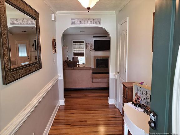 3rd image of 188 Richfield St