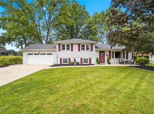 1853 Beaver Trl, Mineral Ridge, OH 44440