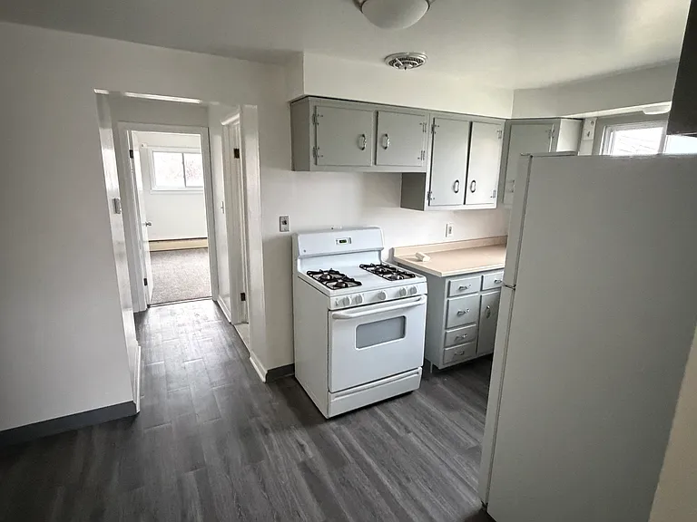 2025 Abbott Rd #2 — Photo 3