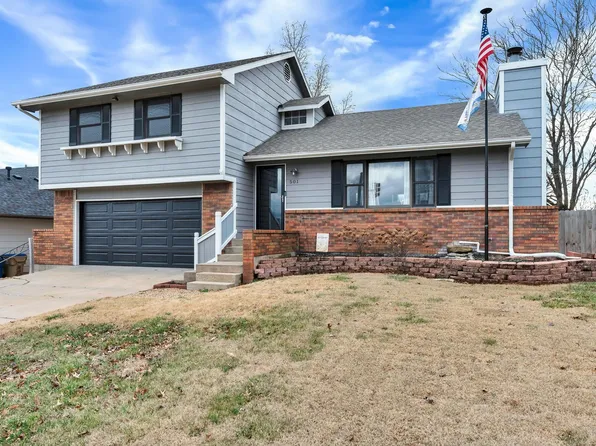 501 E Tall Tree Rd, Derby, KS 67037