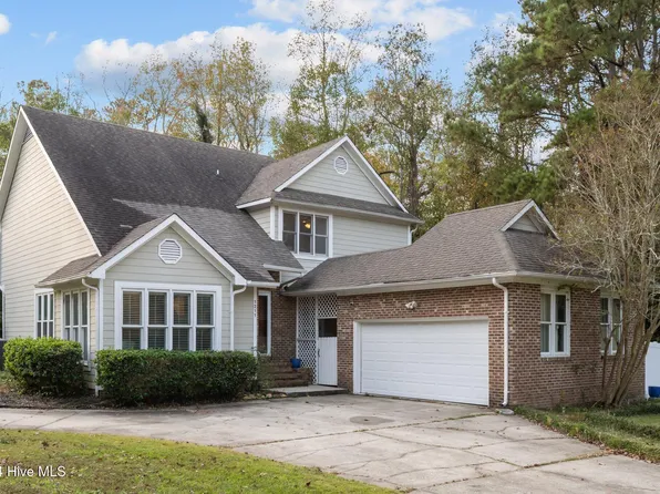 1211 Country Club Drive, Jacksonville, NC 28546