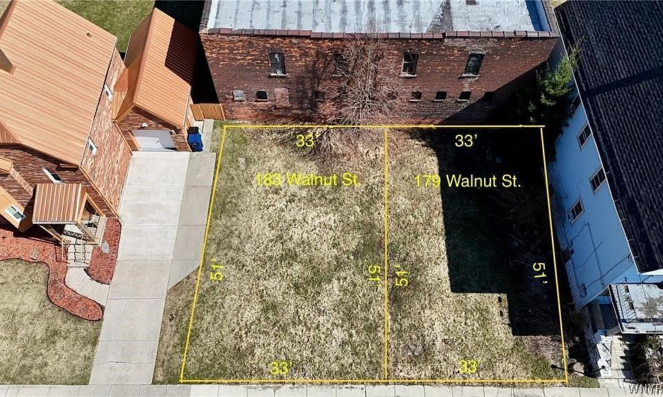 2nd image of 179 Walnut St #40