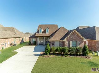 3358 Meadow Grove Ave, Zachary, LA 70791