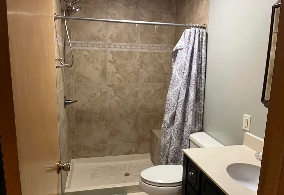 4 bed, $1,100 — Photo 4