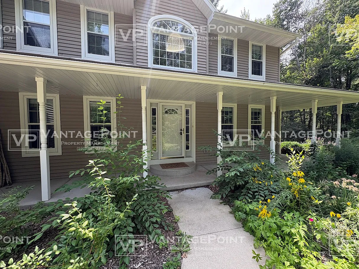 1891 Pinewood Trail - 1 — Photo 3