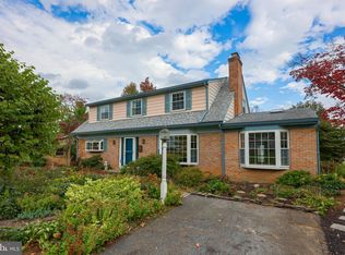 1521 Fellowship Dr, Lancaster, PA 17601