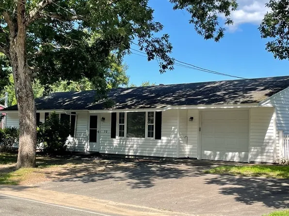 30 Cromesett Rd, Wareham, MA 02571