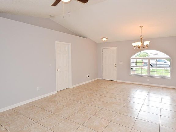 4th image of 2544 Sage Dr
