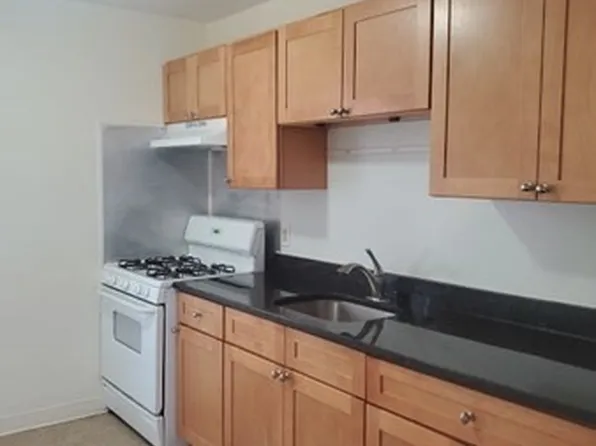 5 Victory Rd APT 5, Dorchester, MA 02122