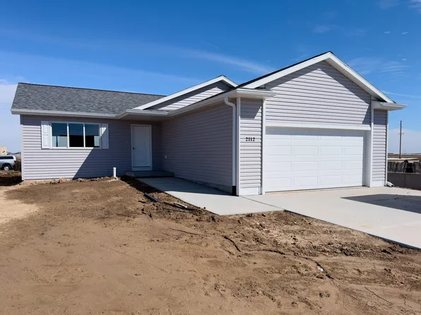 2112 E 38th St, Kearney, NE 68847