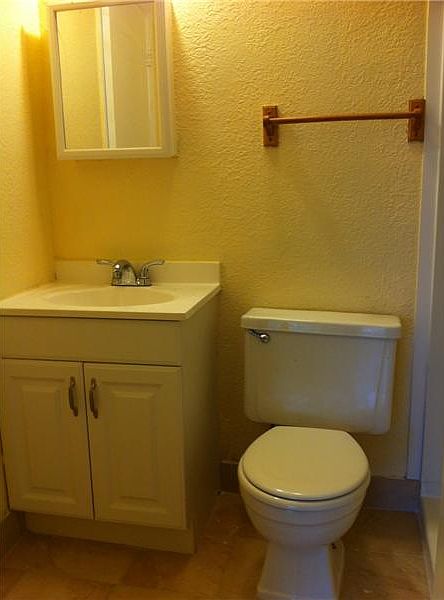 1st image of 21312 NW 40th Circle Ct