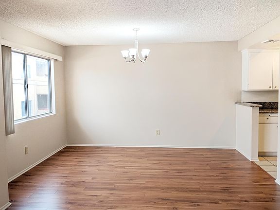 3rd image of 350 S Oakland Ave Unit 207