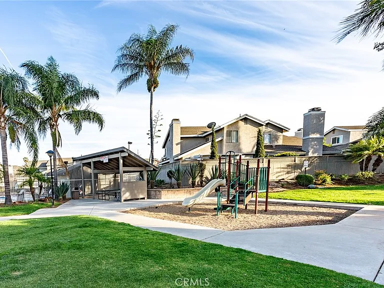 1653 Toyon Pl — Photo 30