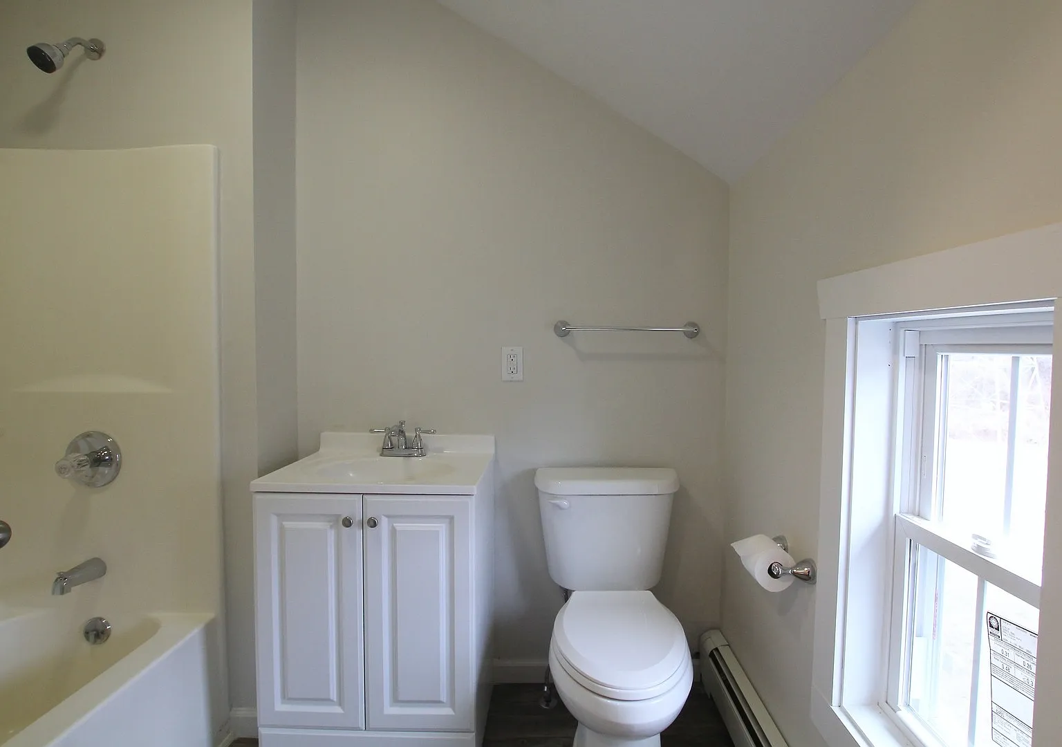 126 Maxwell Lane — Photo 4