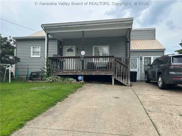 119 S Park Dr, Point Pleasant, WV 25550