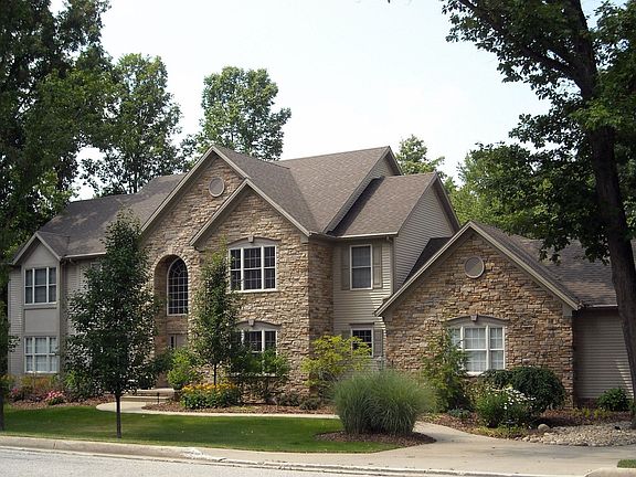 3rd image of 6322 Paderborne Dr
