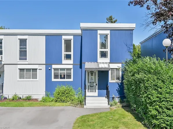 25 Britten Close #A11, Hamilton, ON L9C 4J8