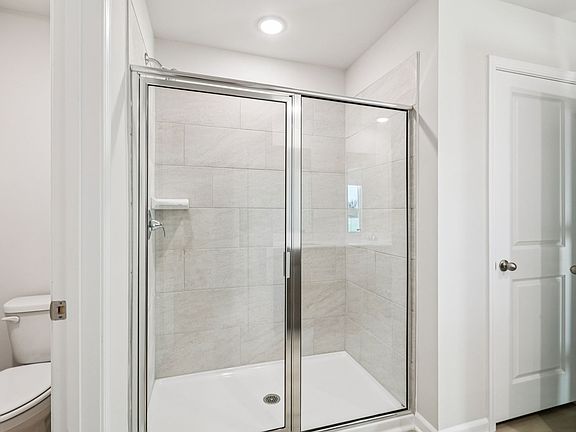 Primary bathroom in the Lennon floorplan at a Meritage Homes community in Garner, NC.