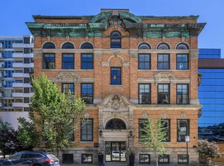 319 W Erie St #3E, Chicago, IL 60610