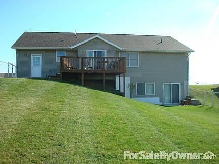 Walkout basement with fenced yard
