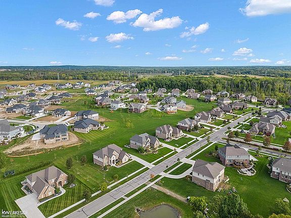 5th image of 3504 Royal Berkshire Ln