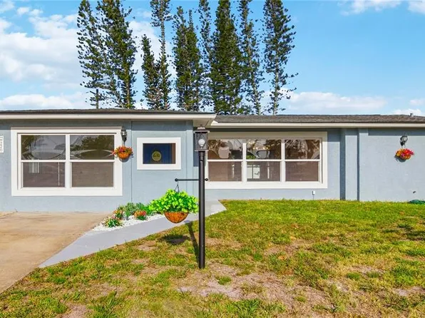 220 62nd St NW, Bradenton, FL 34209