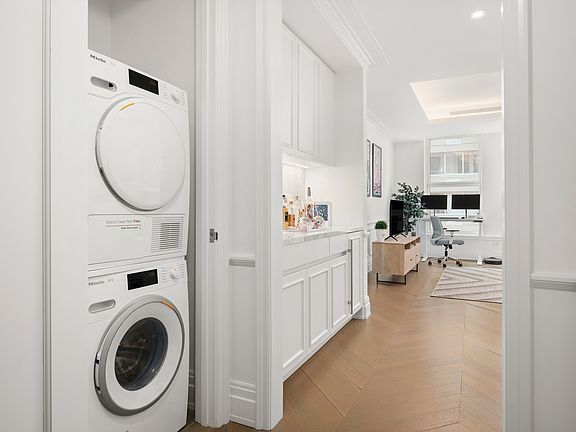 4th image of 108 Leonard St APT 11K