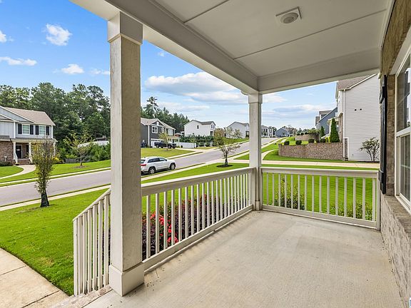 5th image of 368 Rock Terrace Dr
