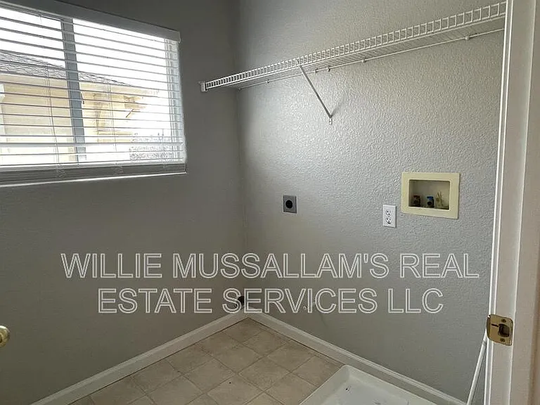 4117 Rogers Canyon Rd — Photo 12