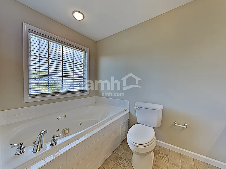 6013 Gallant Ln — Photo 14