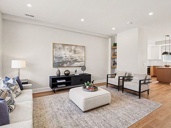 5th image of 207 Sunset Rd