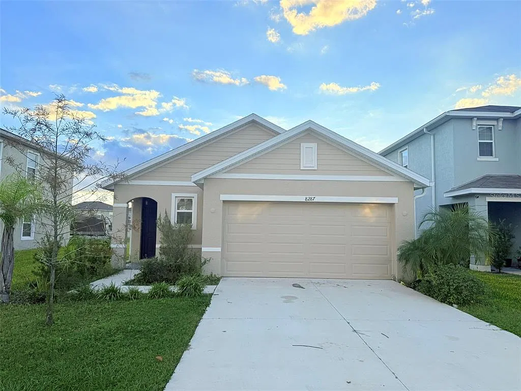 3 bed, 2.0 bath, 1510 sqft, $2,100 — Photo 1