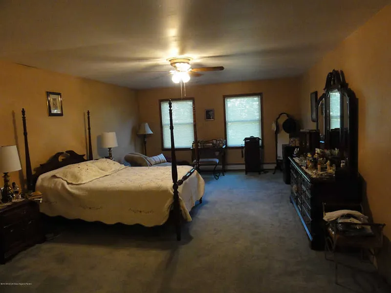 Thumbnail 12