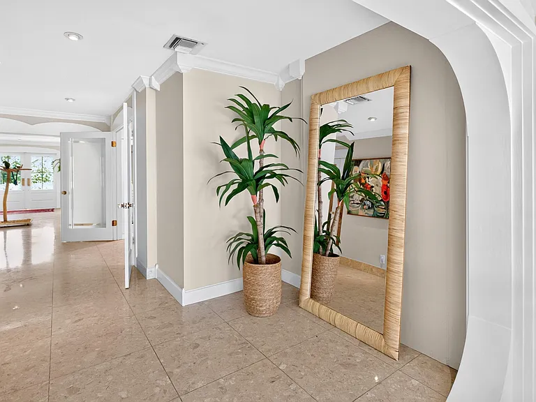 714 S Atlantic Dr — Photo 43