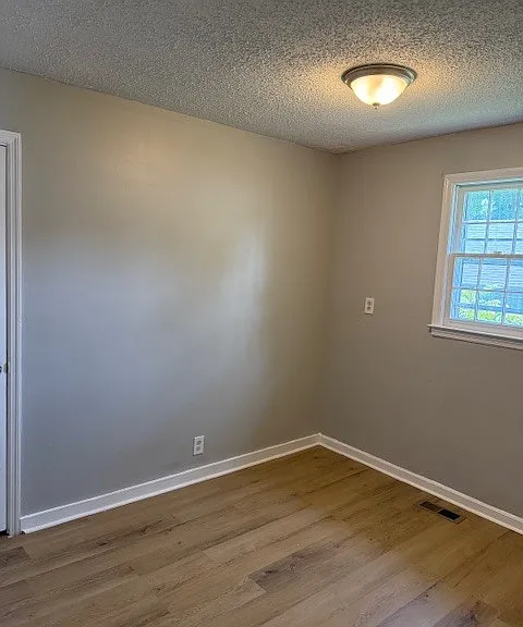 203 Treutland Ave #A — Photo 10