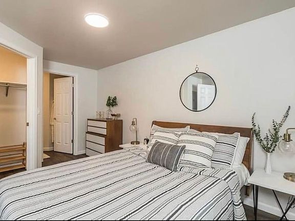3rd image of 1533 Lacey St #306