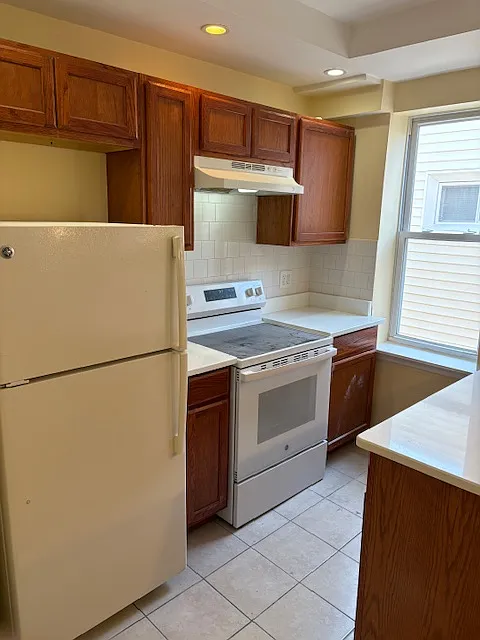 2 bed, 800 sqft, $1,250 — Photo 2