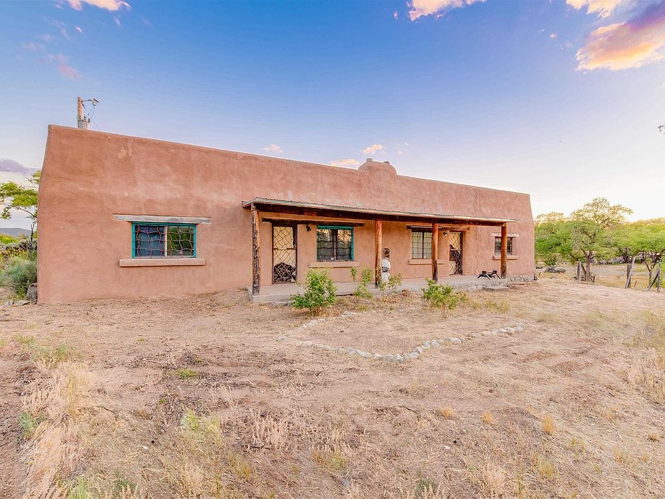 1st image of 327 Penitente Ln